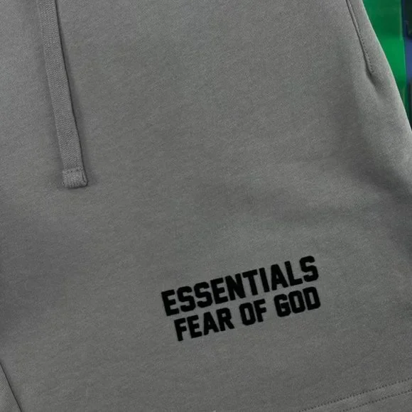Fear of God ESSENTIALS Letter Embroidery Shorts - Picture 5 of 8